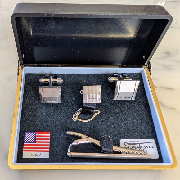 NWT. GREATWOOD High-Grade Silver Tie Pin Tie Clip and Cufflinks Set with Box.